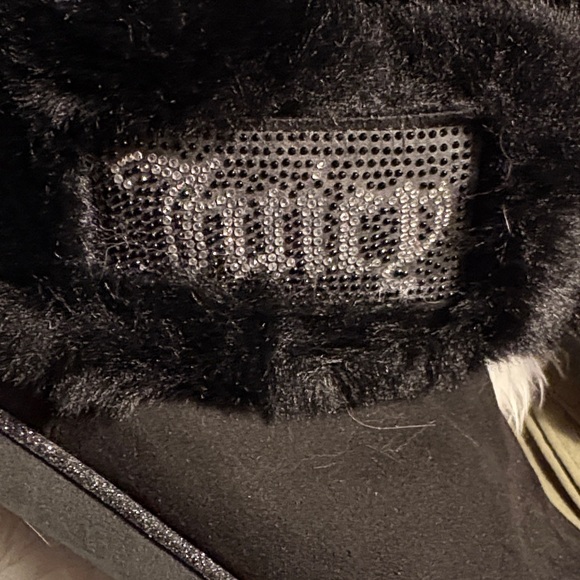 Juicy Couture Black Boots with Fur and Rhinestones is like 7 or 7.5 - Picture 3 of 6